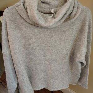 Dreamers Women's Gray Sweater